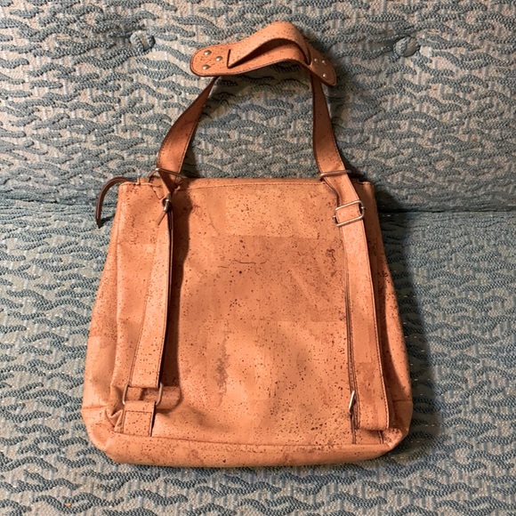 Queork Backpack - Picture 2 of 2